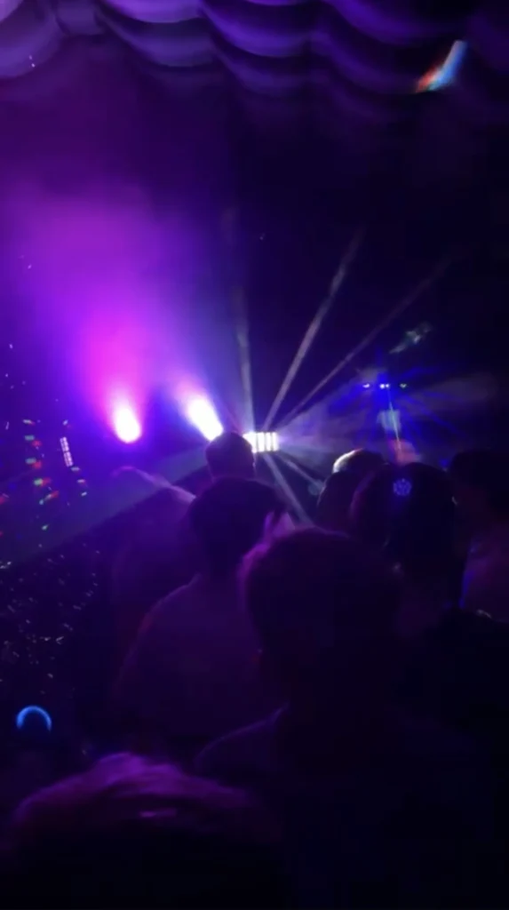 Stimmungsbild 2 von Betriebsfeier im Neon-Club
